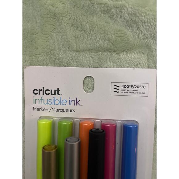 Cricut Infusible Ink Markers + Three Cricut Explore Waterbased Markers NEW Art - Picture 3 of 3